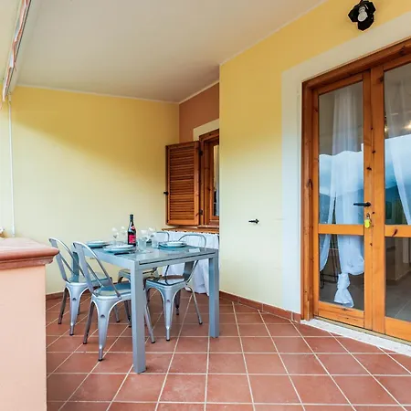 Apartment Dimora Frau *